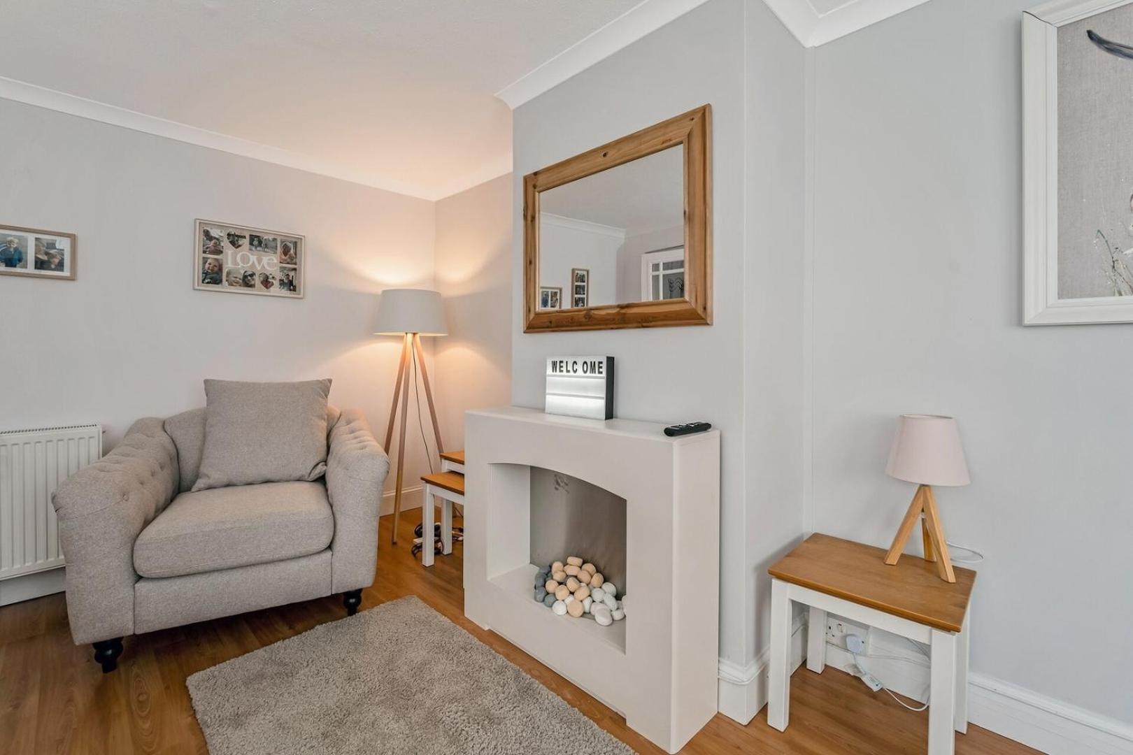 Centrally Situated 1 Bedroom House In 坎伯诺尔德 外观 照片